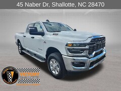 2026 Ram 3500 BIG HORN CREW CAB 4X4 6'4 BOX Pickup