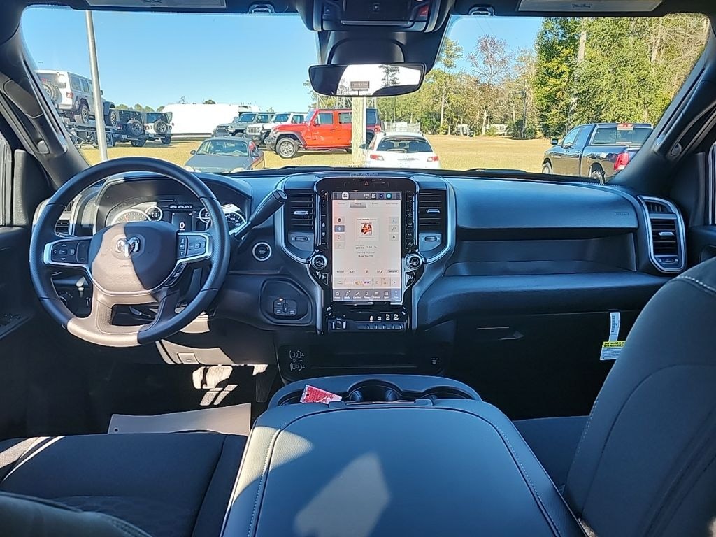 New 2026 Ram 2500 TRADESMAN CREW CAB 4X4 6'4 BOX Pickup