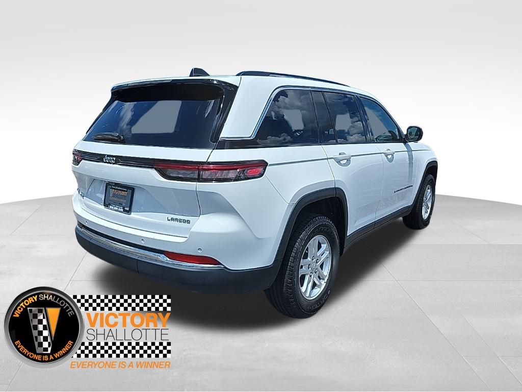 2023 Jeep Grand Cherokee Laredo - Photo 11