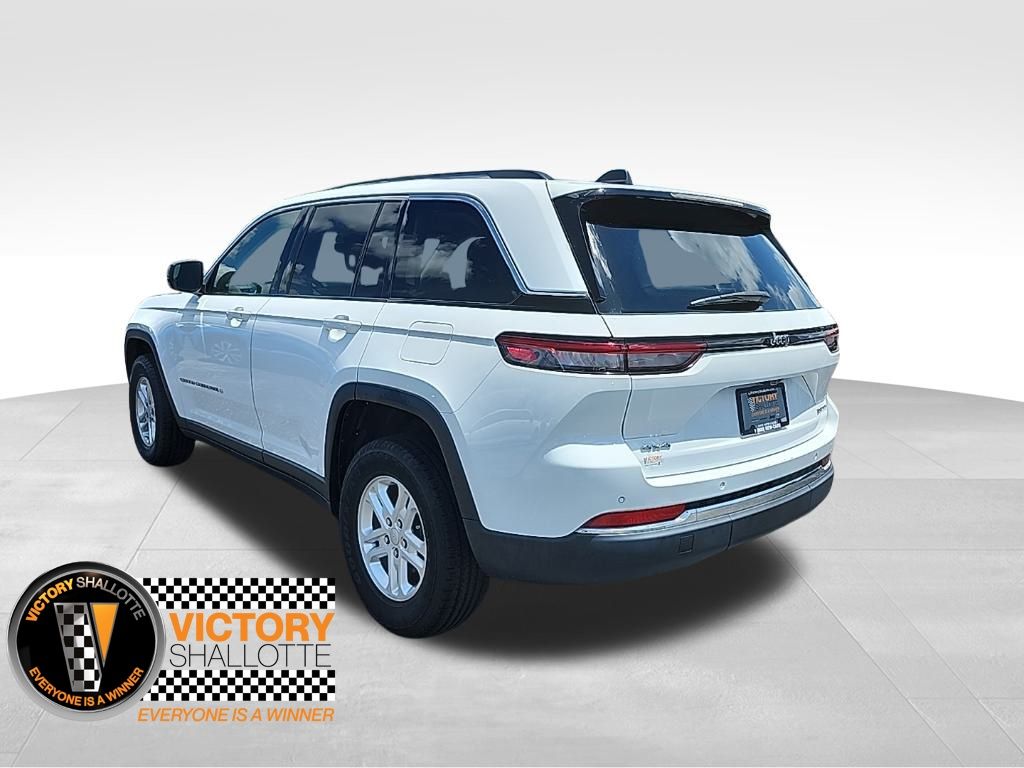 2023 Jeep Grand Cherokee Laredo - Photo 9