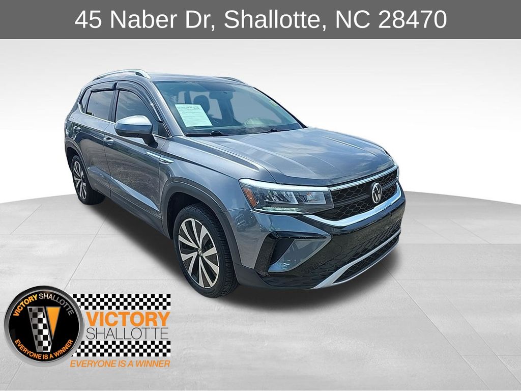 2022 Volkswagen Taos 1.5T SE's photo