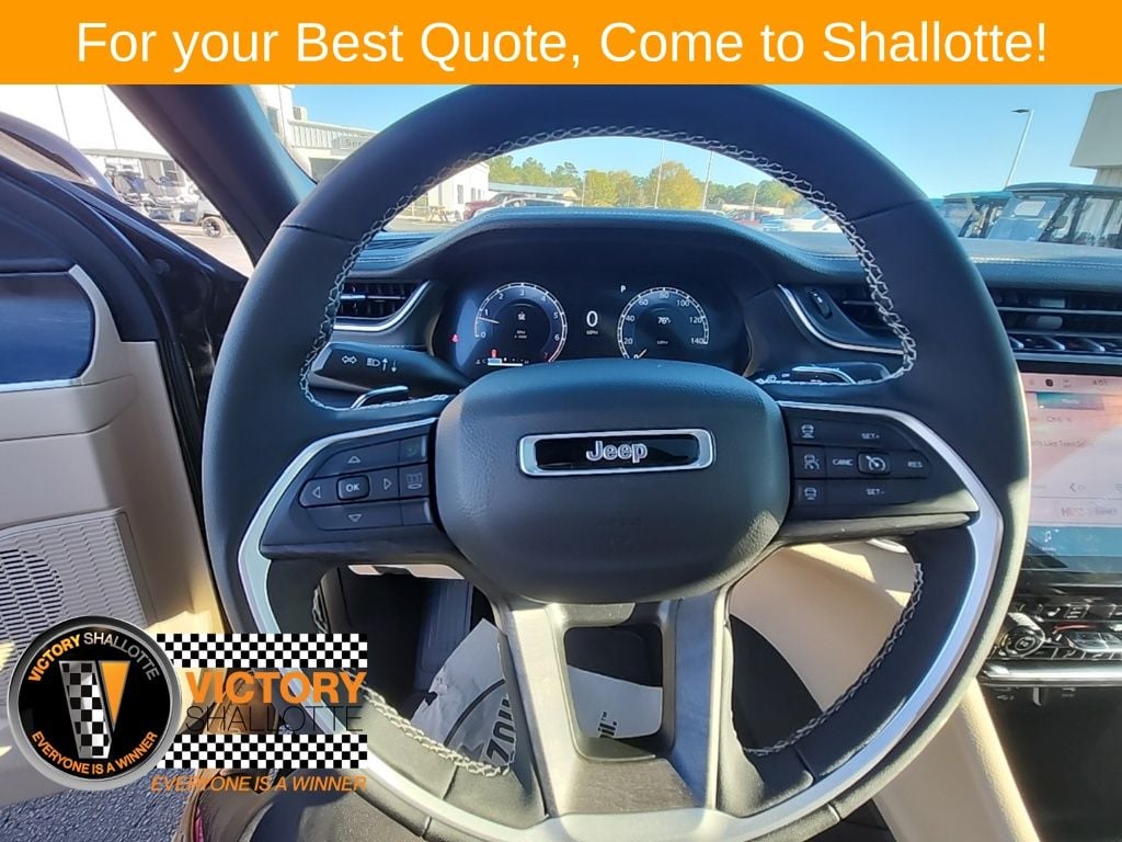 New 2025 Jeep Grand Cherokee LIMITED 4X2 Sport Utility