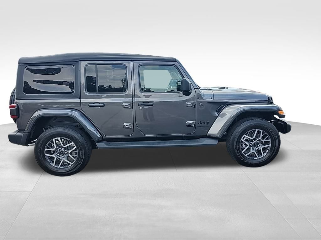 2025 Jeep Wrangler 4-Door Sahara - Photo 8