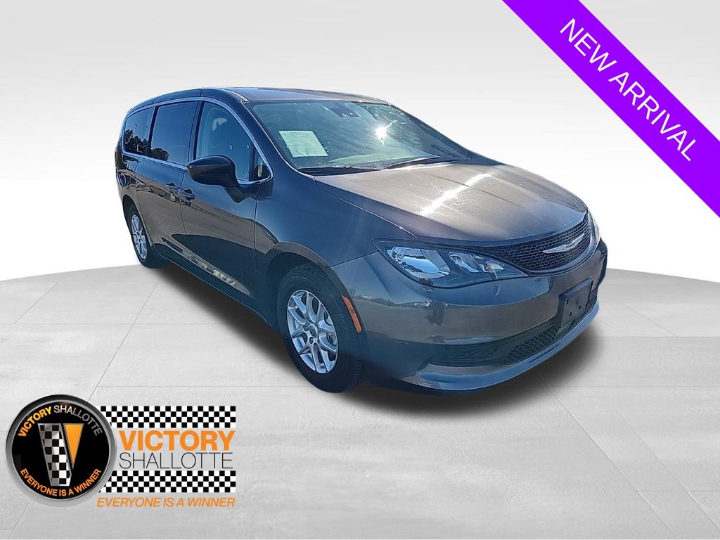 2023 Chrysler Voyager Van Passenger Van 