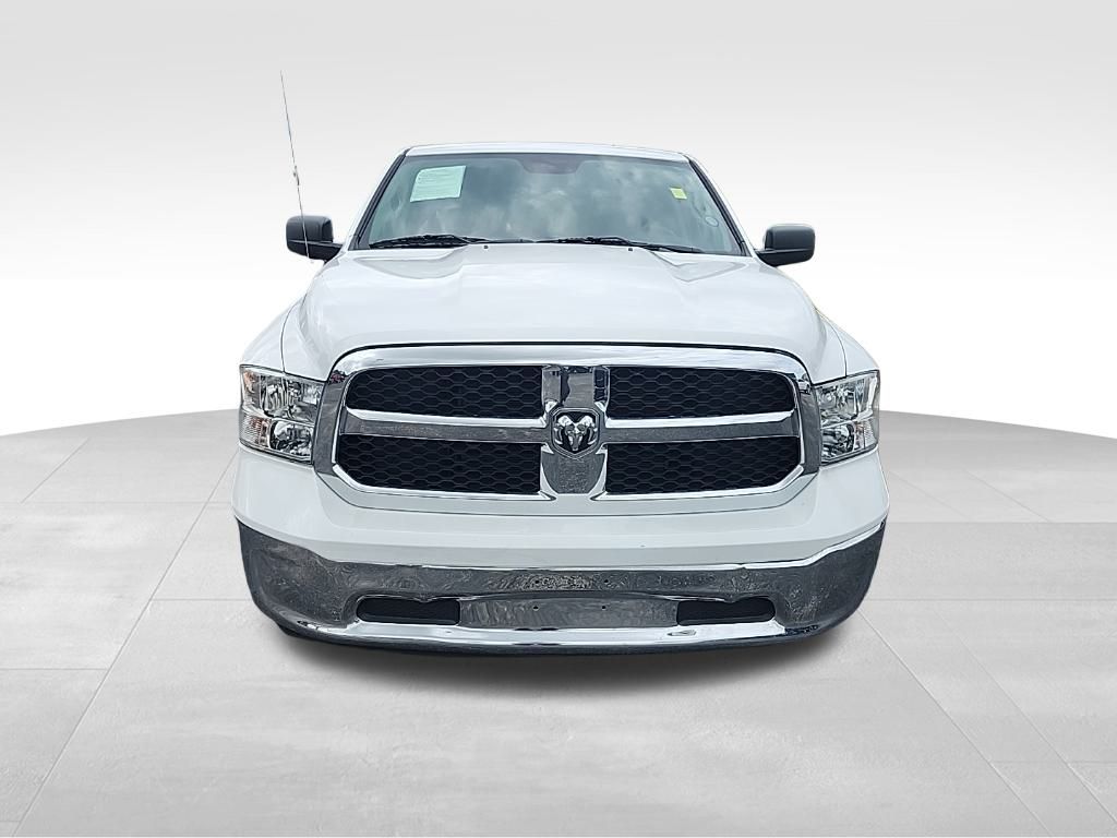 2022 Ram 1500 Classic SLT photo 2