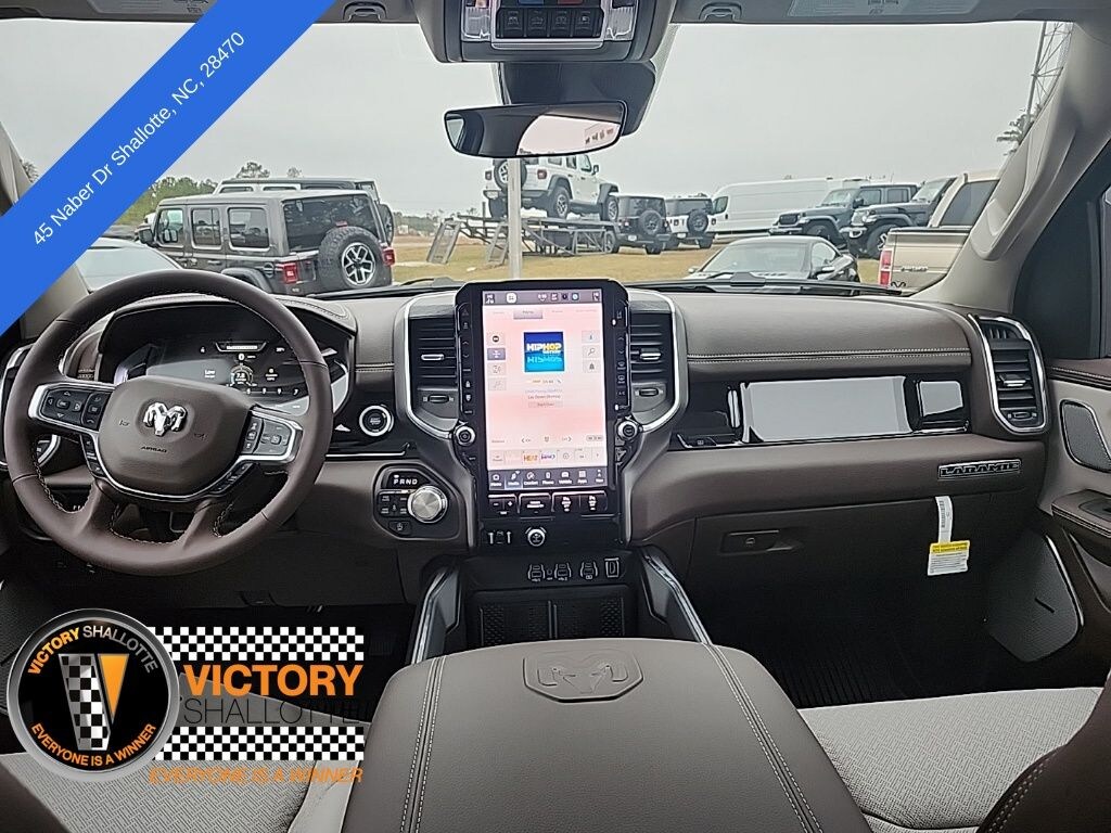 New 2026 Ram 1500 LARAMIE CREW CAB 4X4 5'7 BOX Pickup