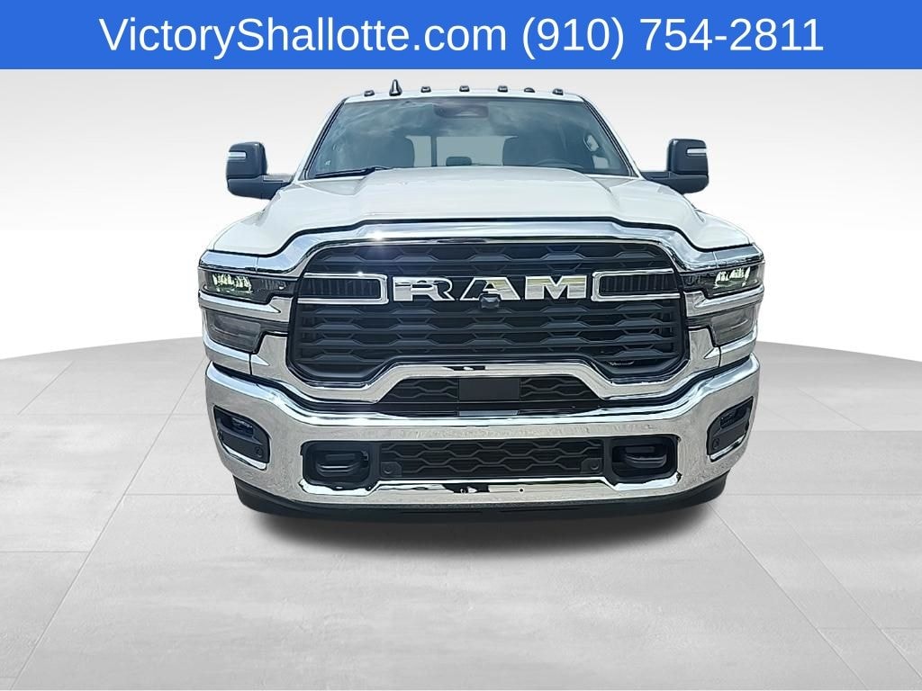 New 2026 Ram 3500 TRADESMAN CREW CAB 4X4 8' BOX Pickup