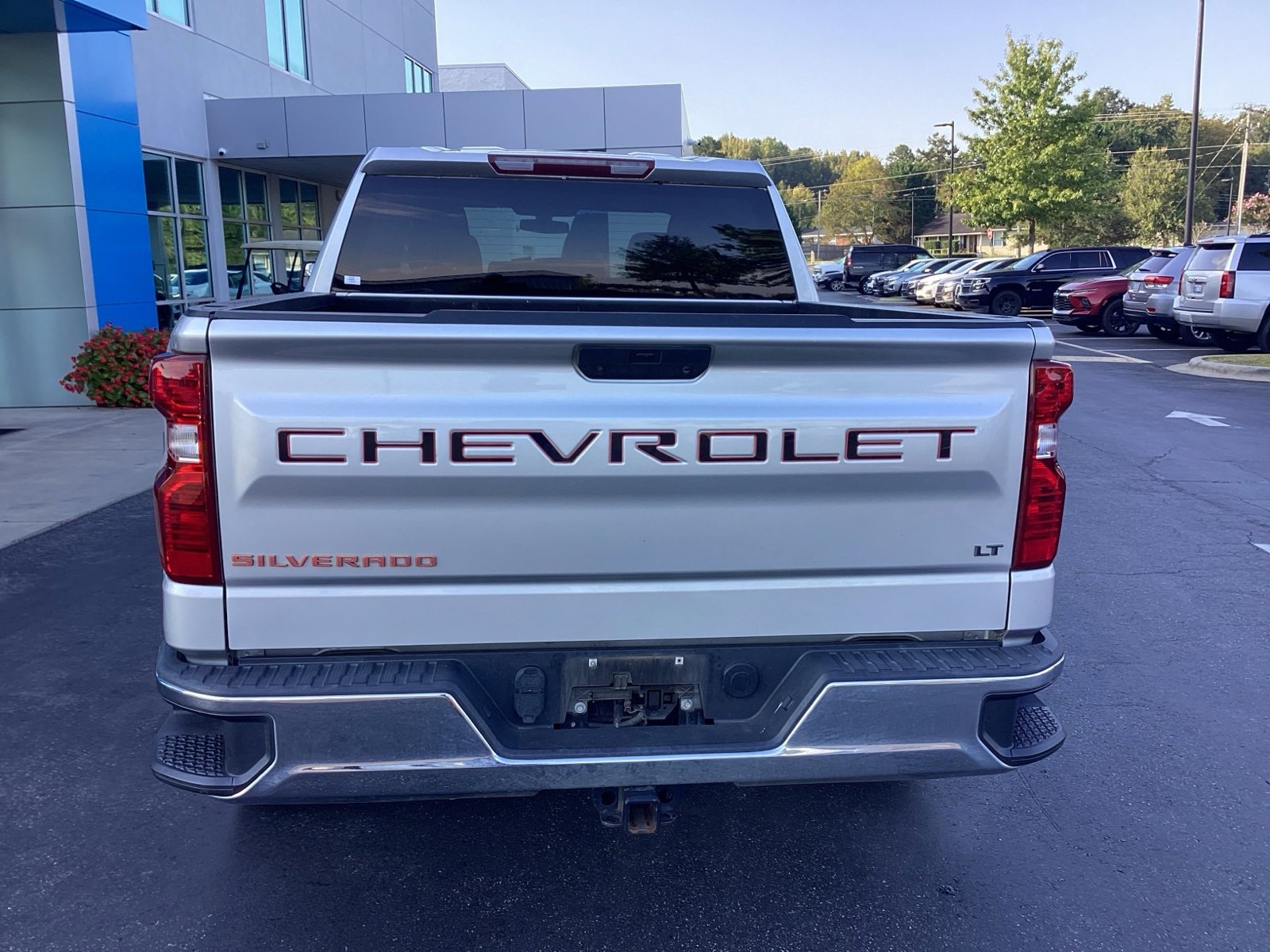2020 Chevrolet Silverado 1500 photo 3