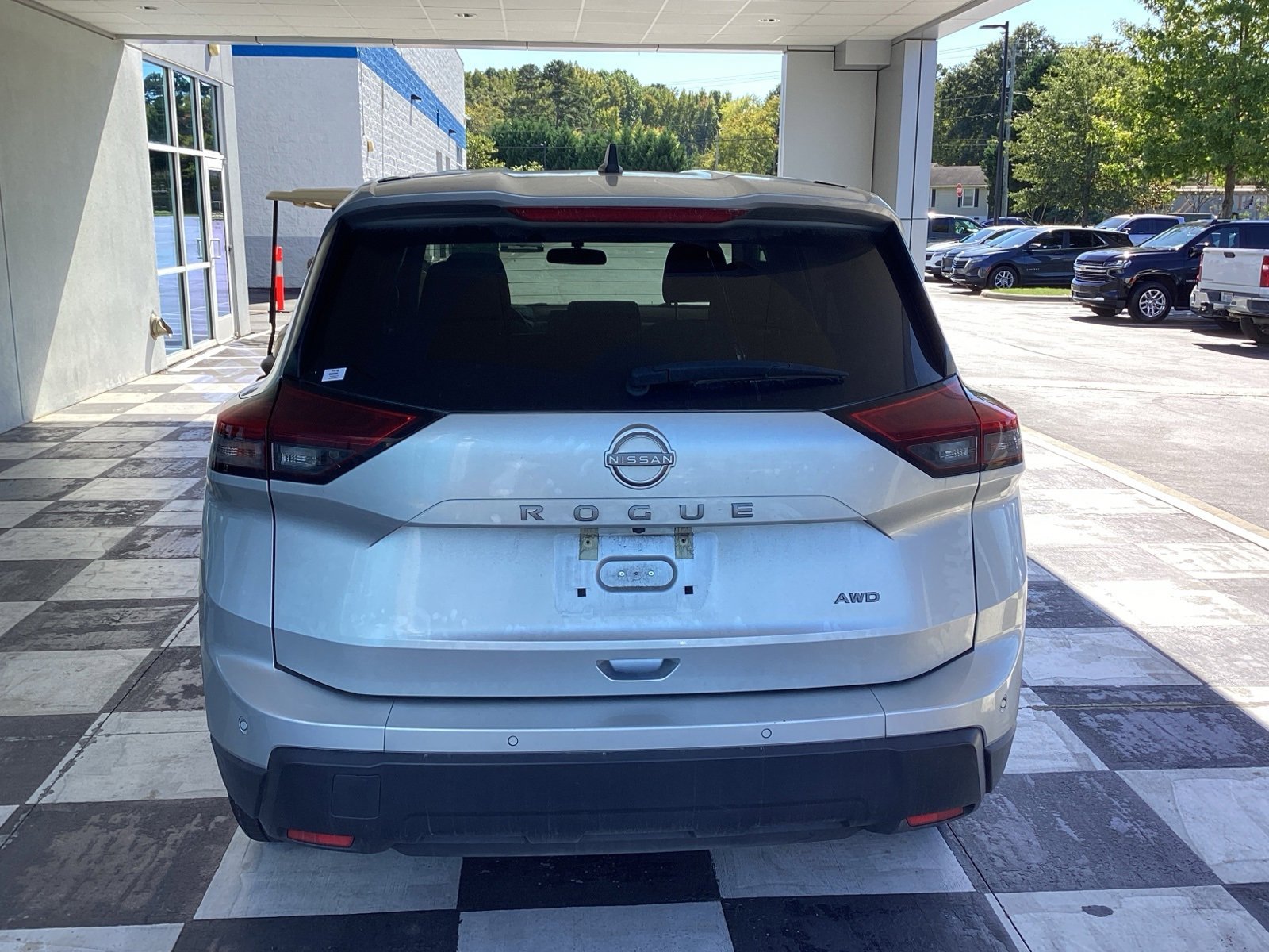 2024 Nissan Rogue S photo 3