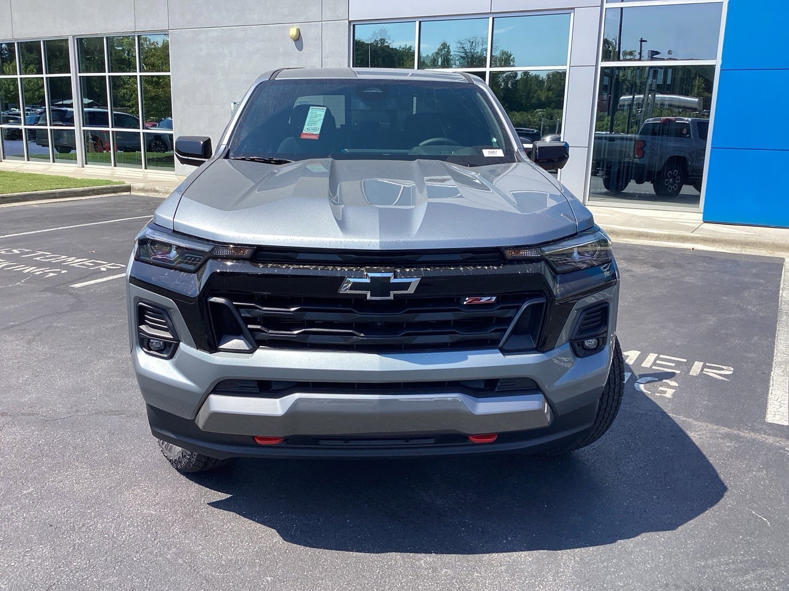 2026 Chevrolet Colorado Z71 photo 3