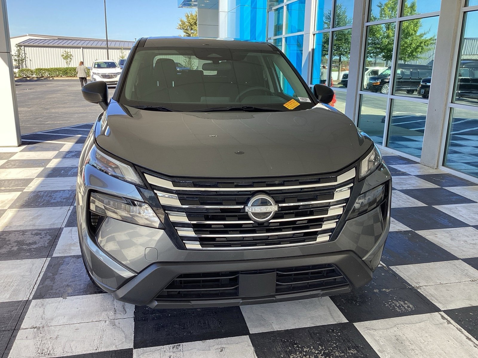 2024 Nissan Rogue S photo 4