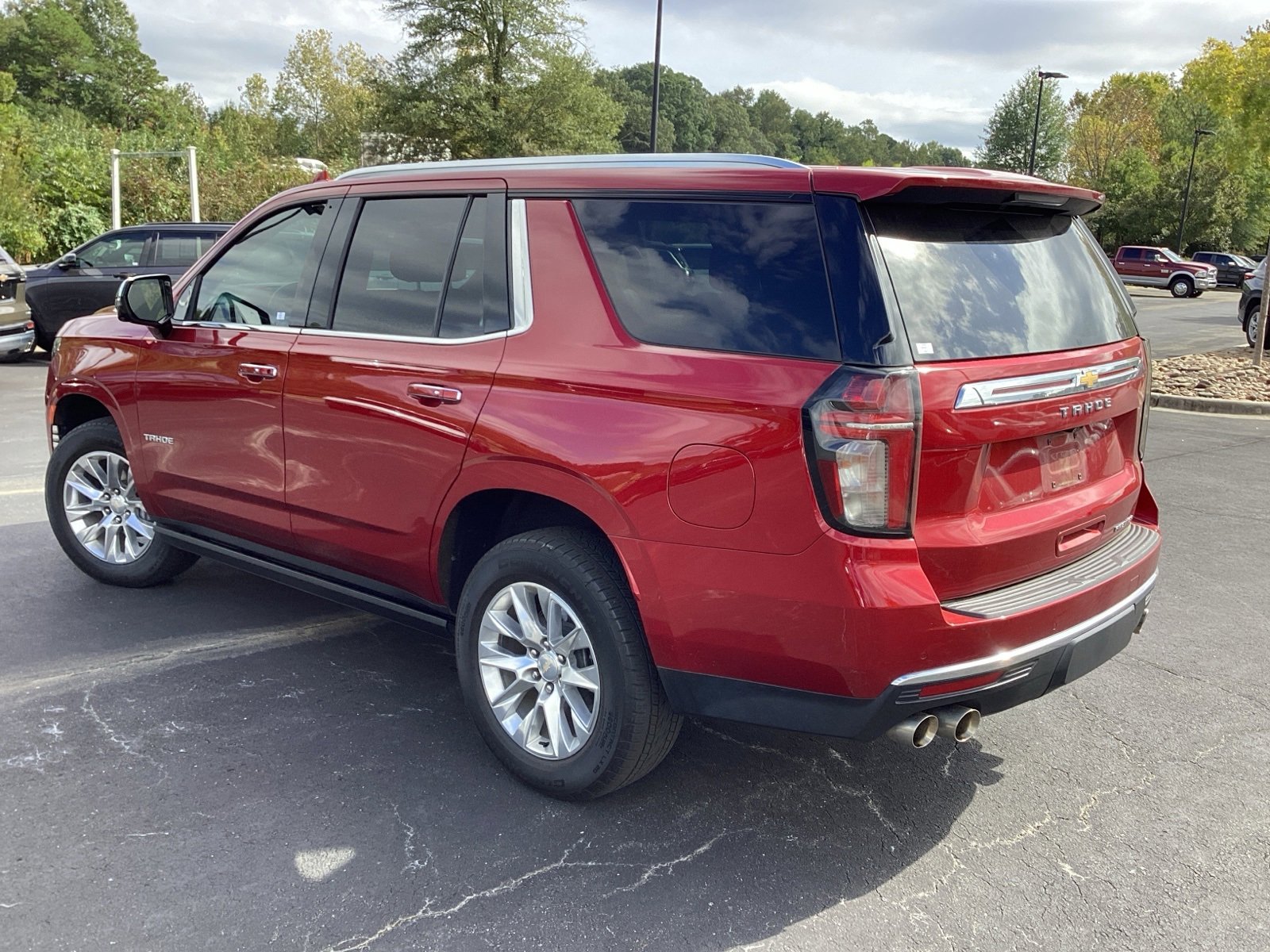 2023 Chevrolet Tahoe Premier photo 2