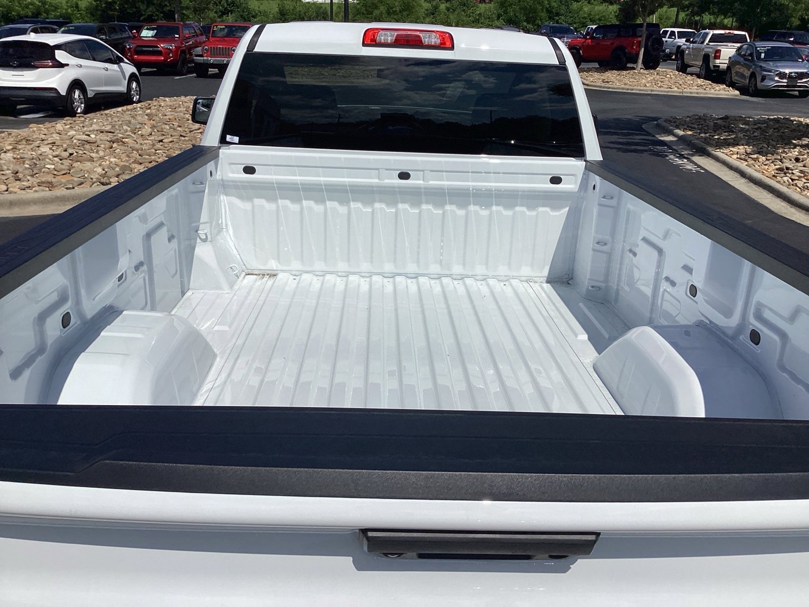 2025 Chevrolet Silverado 1500 photo 4
