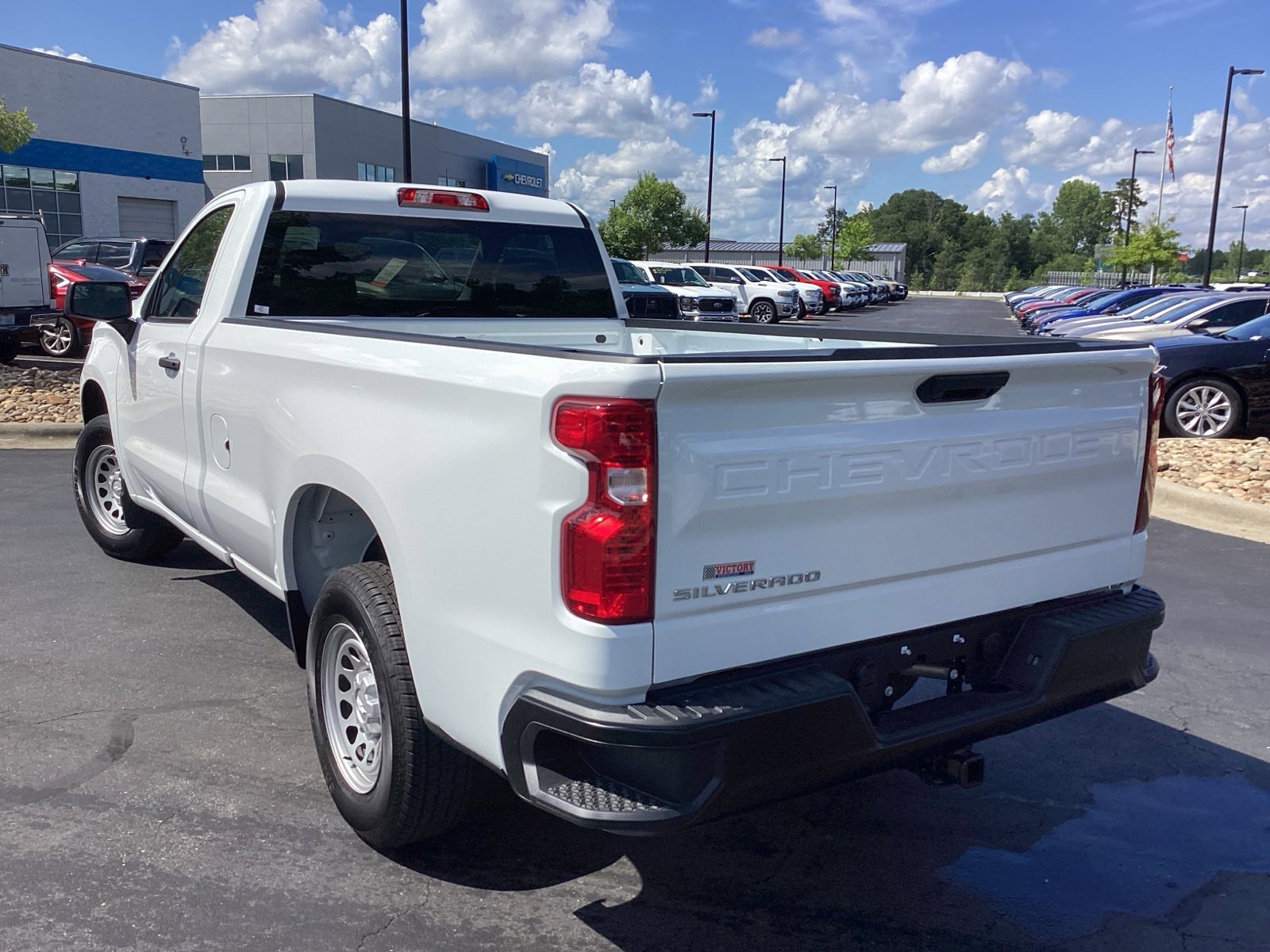2025 Chevrolet Silverado 1500 photo 2