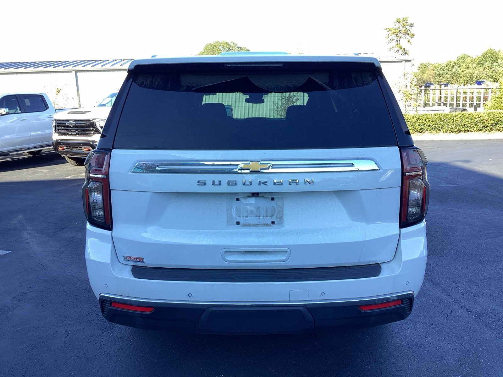 2023 Chevrolet Suburban LS photo 3