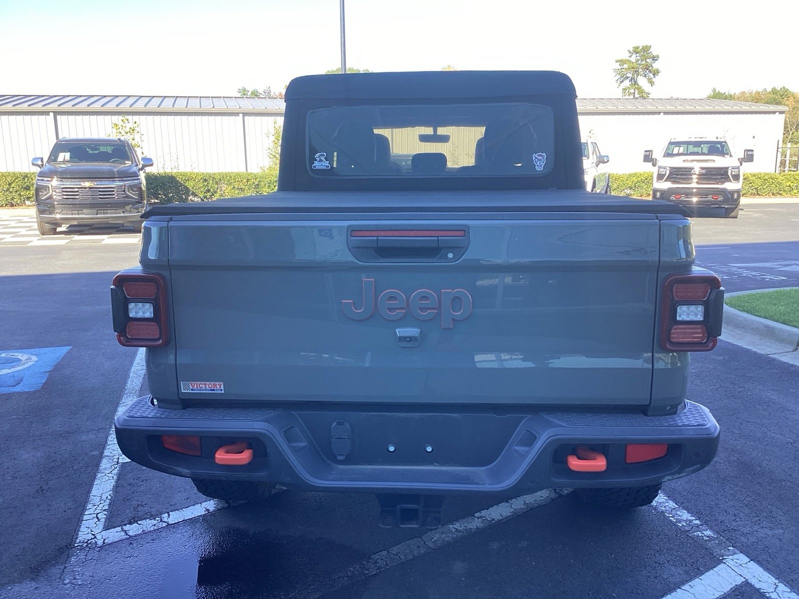 2021 Jeep Gladiator Mojave photo 2