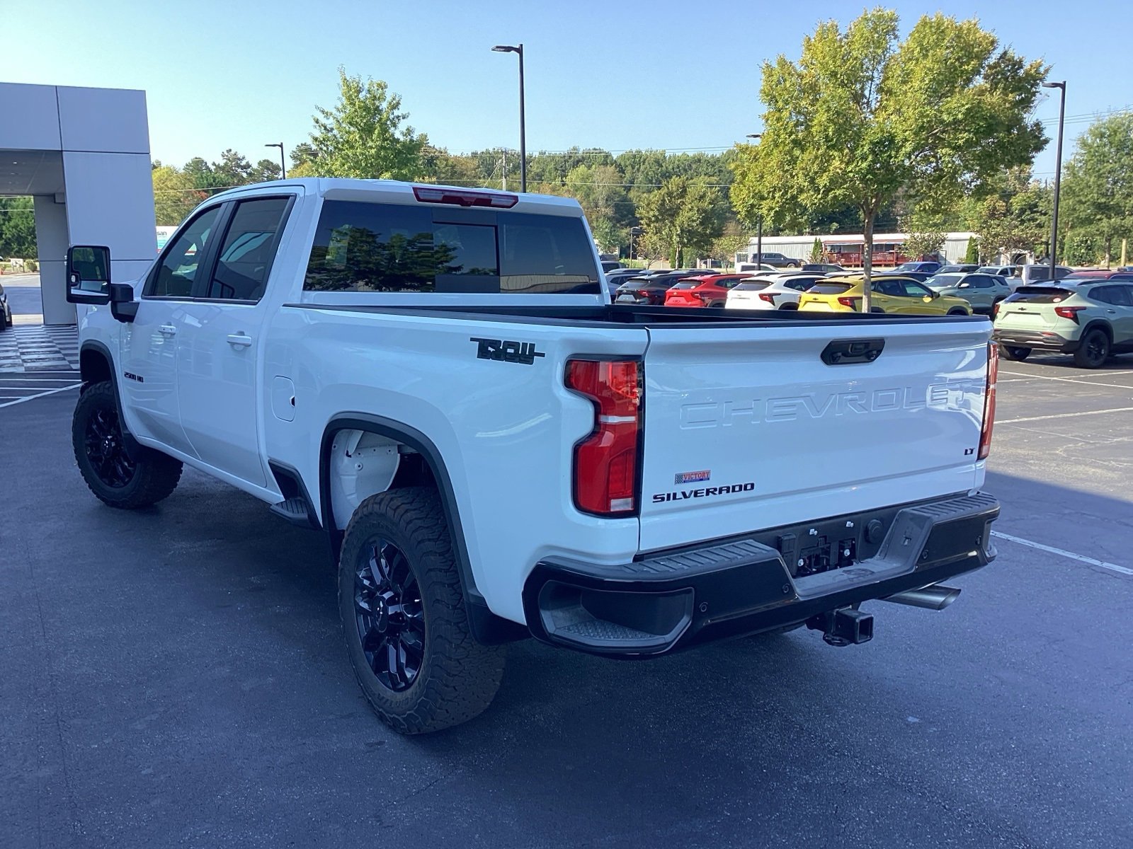 2025 Chevrolet Silverado 2500HD LT photo 2