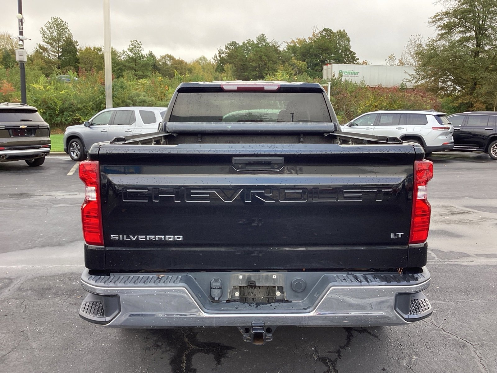 2020 Chevrolet Silverado 1500 LT photo 3