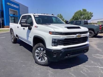 2025 Chevrolet Silverado 2500 HD Custom Truck