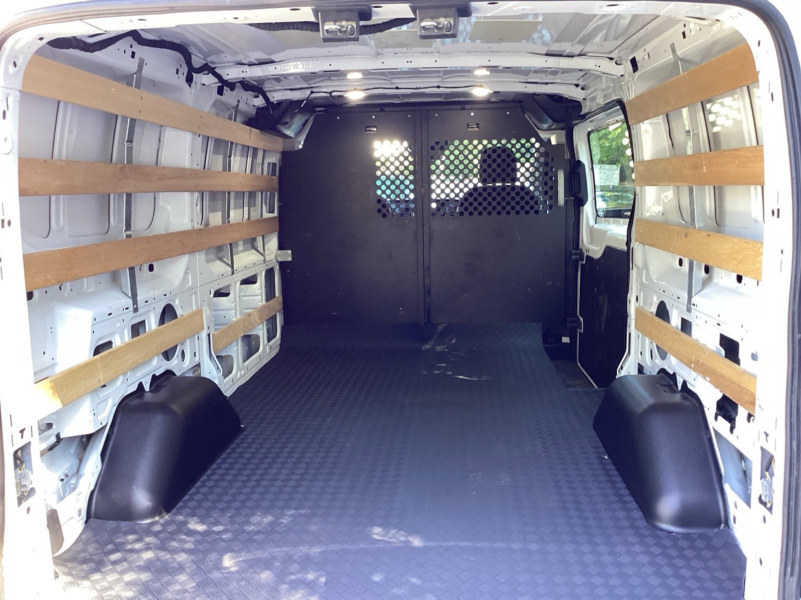 2024 Ford Transit Cargo Van photo 4