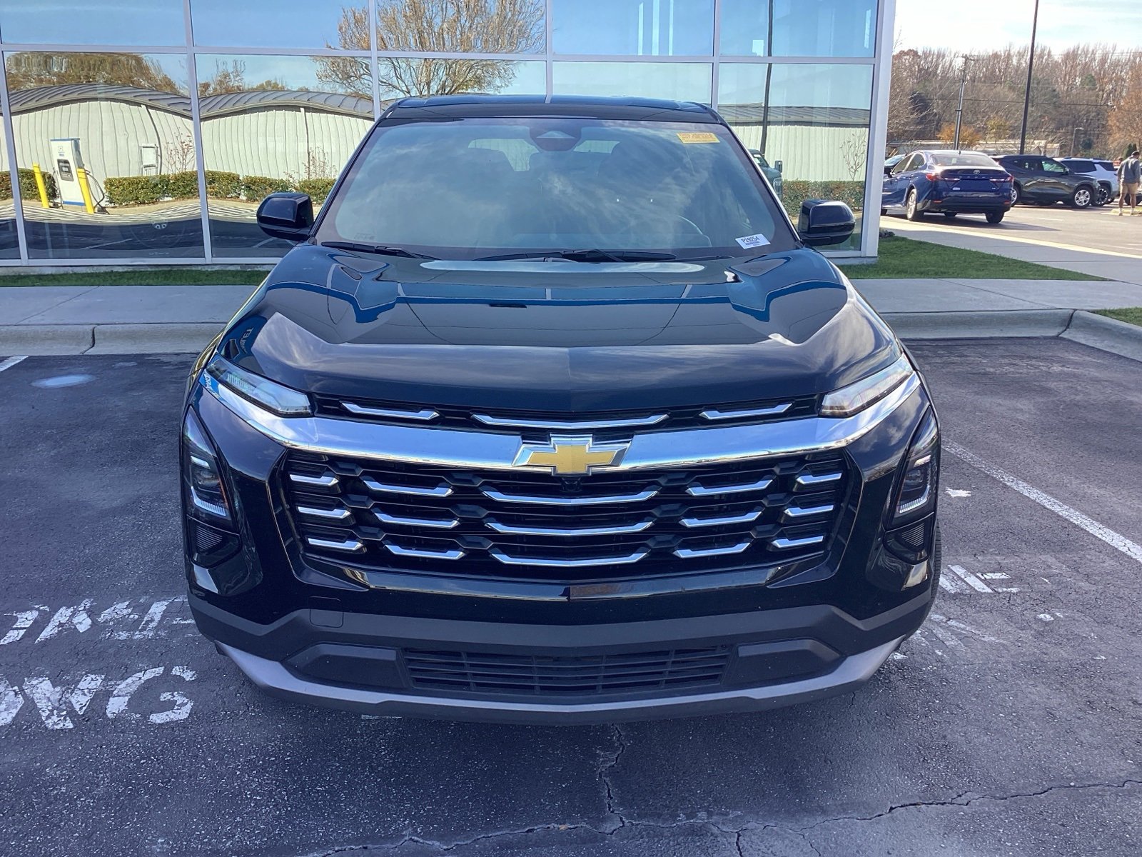 2025 Chevrolet Equinox LT photo 4