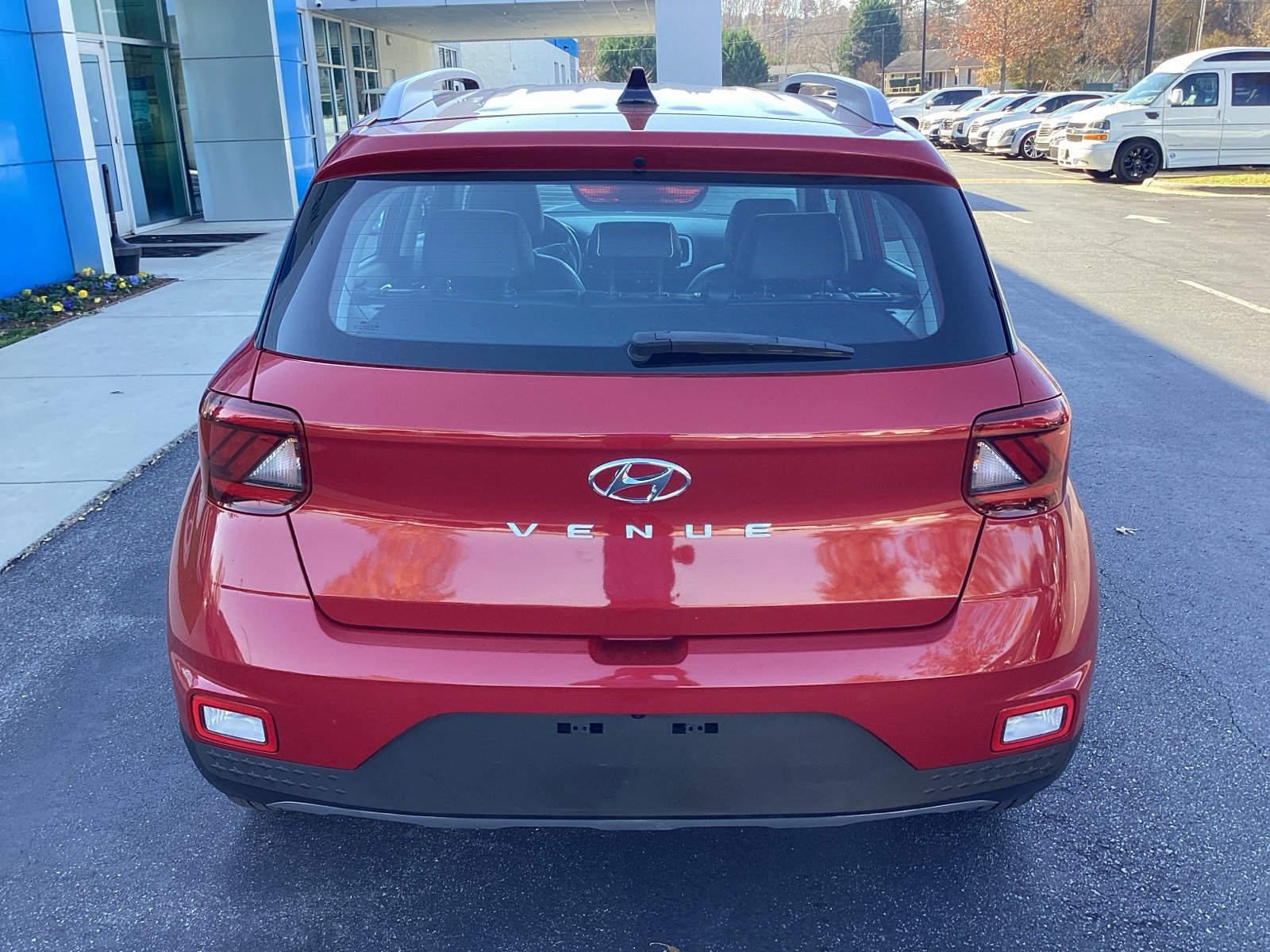 2022 Hyundai Venue SEL Limited photo 3