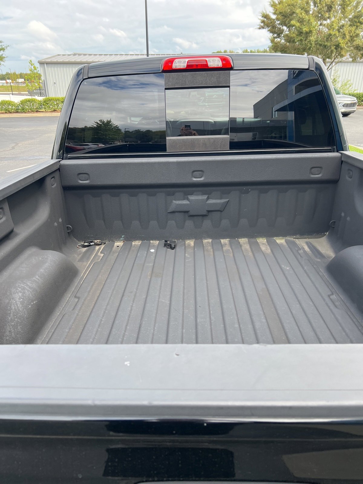2017 Chevrolet Silverado 1500 LTZ photo 3