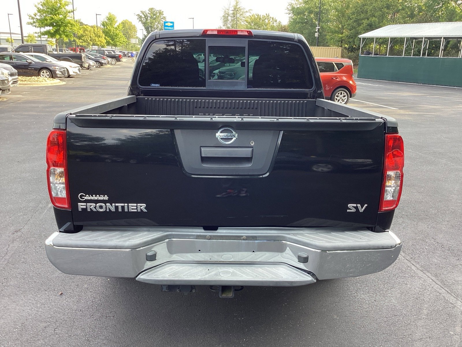 2016 Nissan Frontier SV photo 3