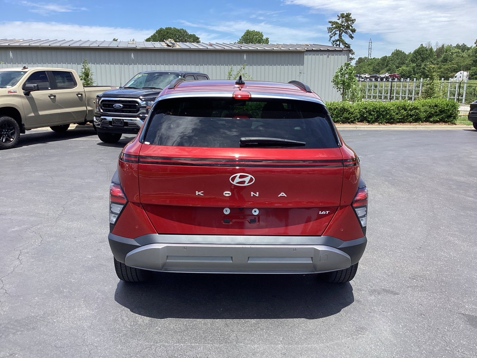 2024 Hyundai Kona Limited photo 4