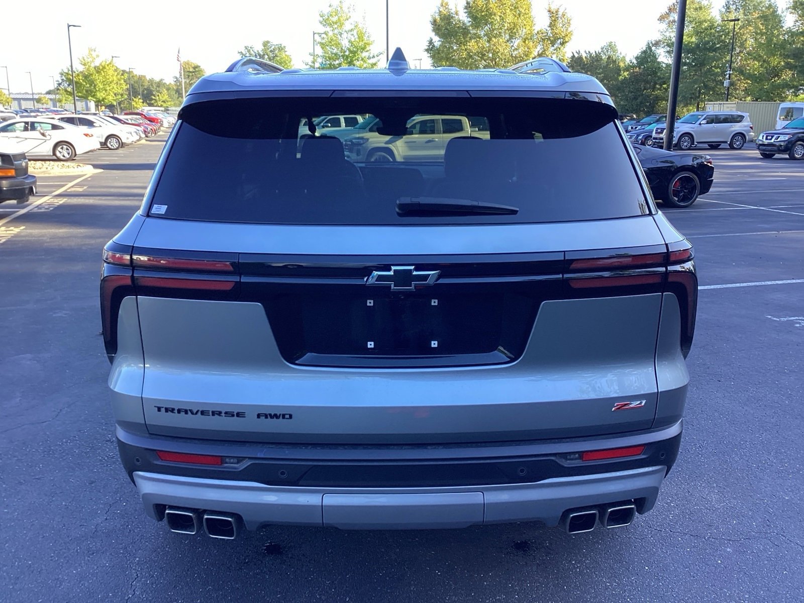 2024 Chevrolet Traverse Z71 photo 3
