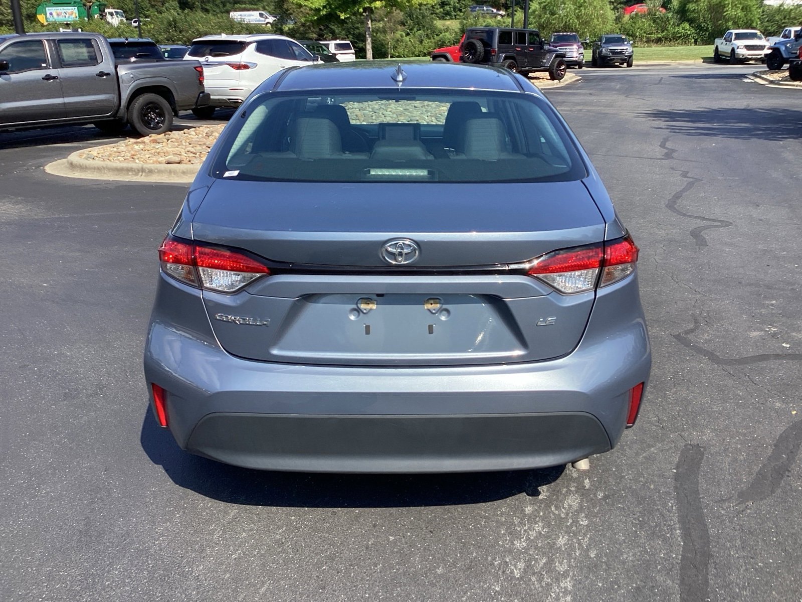 2024 Toyota Corolla LE photo 3