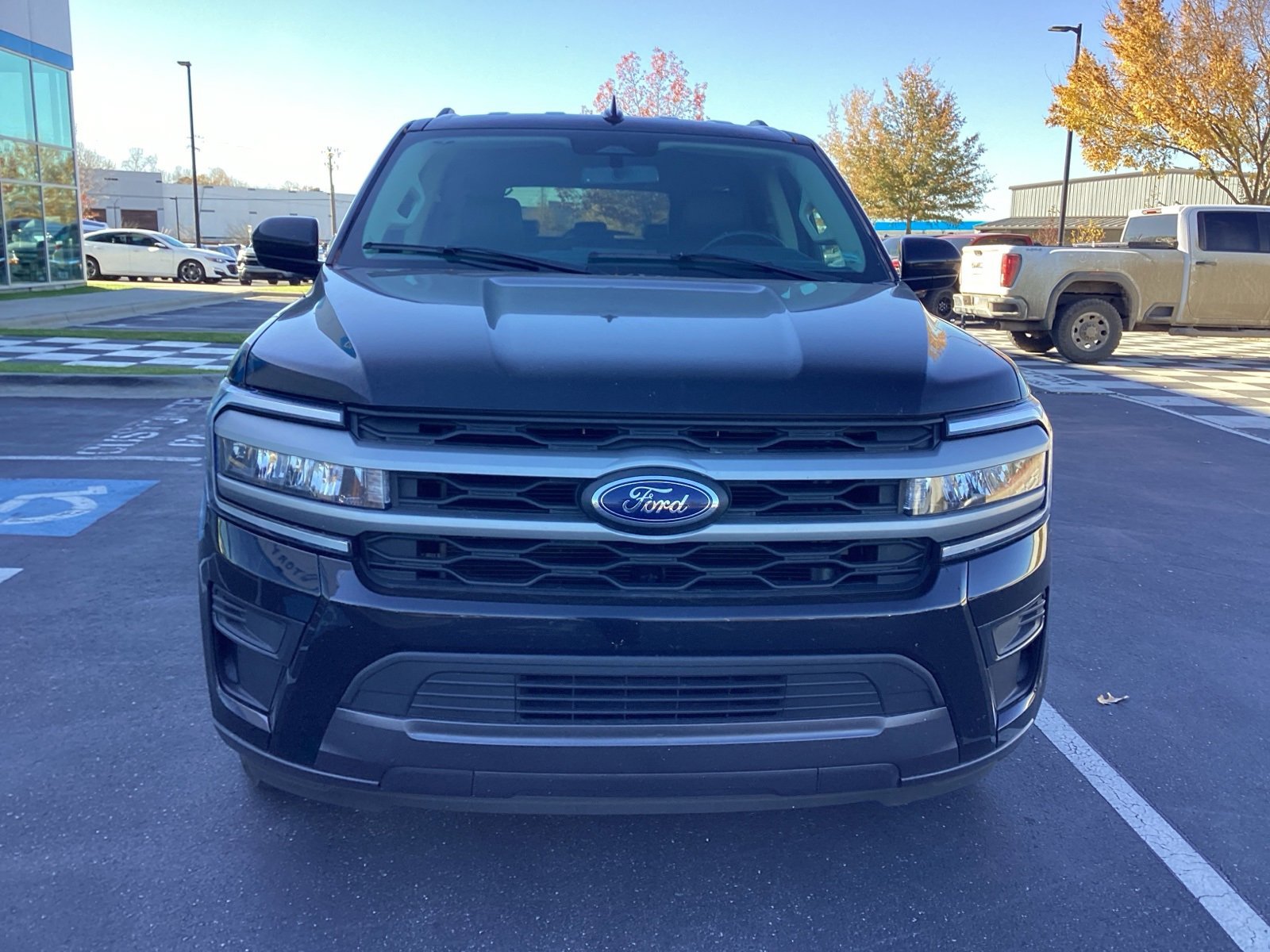 2024 Ford Expedition MAX XLT photo 4