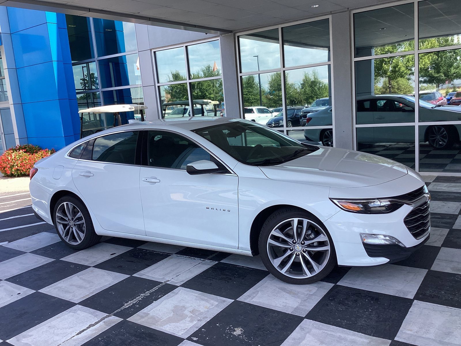 2023 Chevrolet Malibu 1LT photo 4