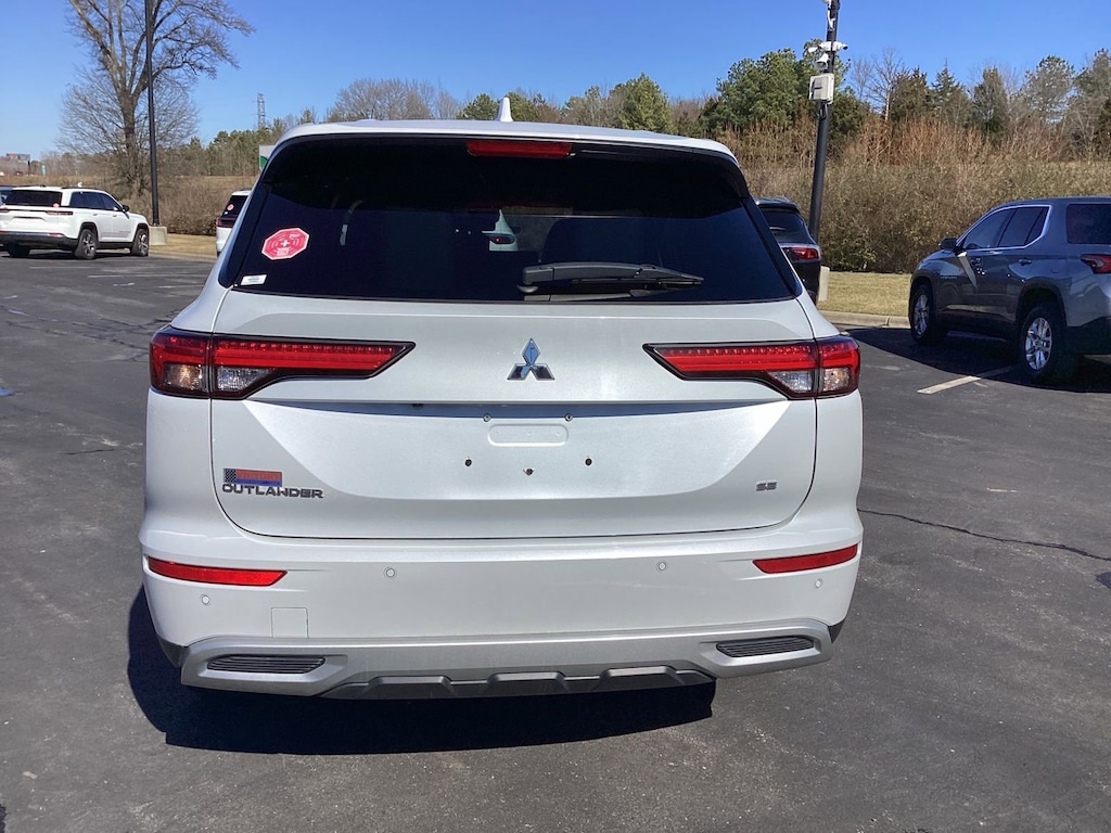 Used 2024 Mitsubishi Outlander SE SUV