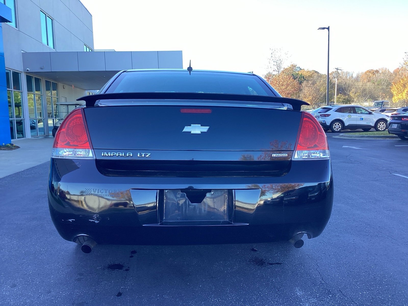 2015 Chevrolet Impala Limited LTZ Fleet photo 3