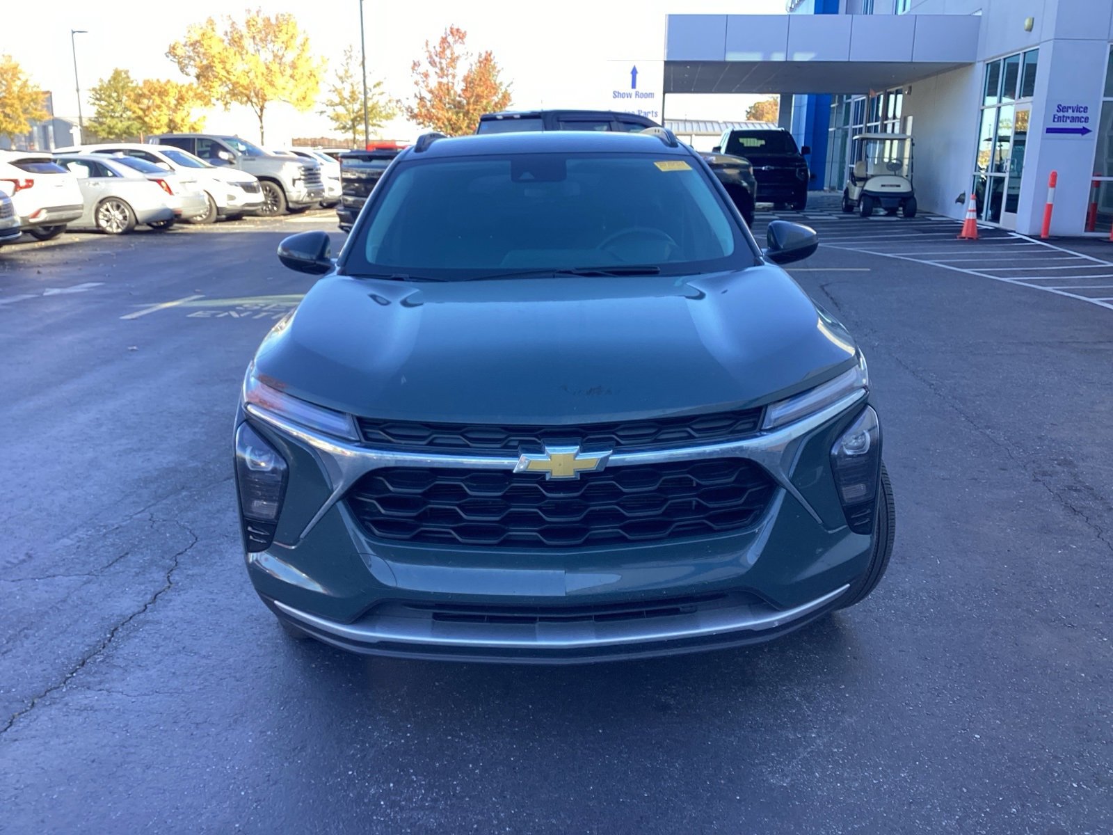 2025 Chevrolet Trax LT photo 4