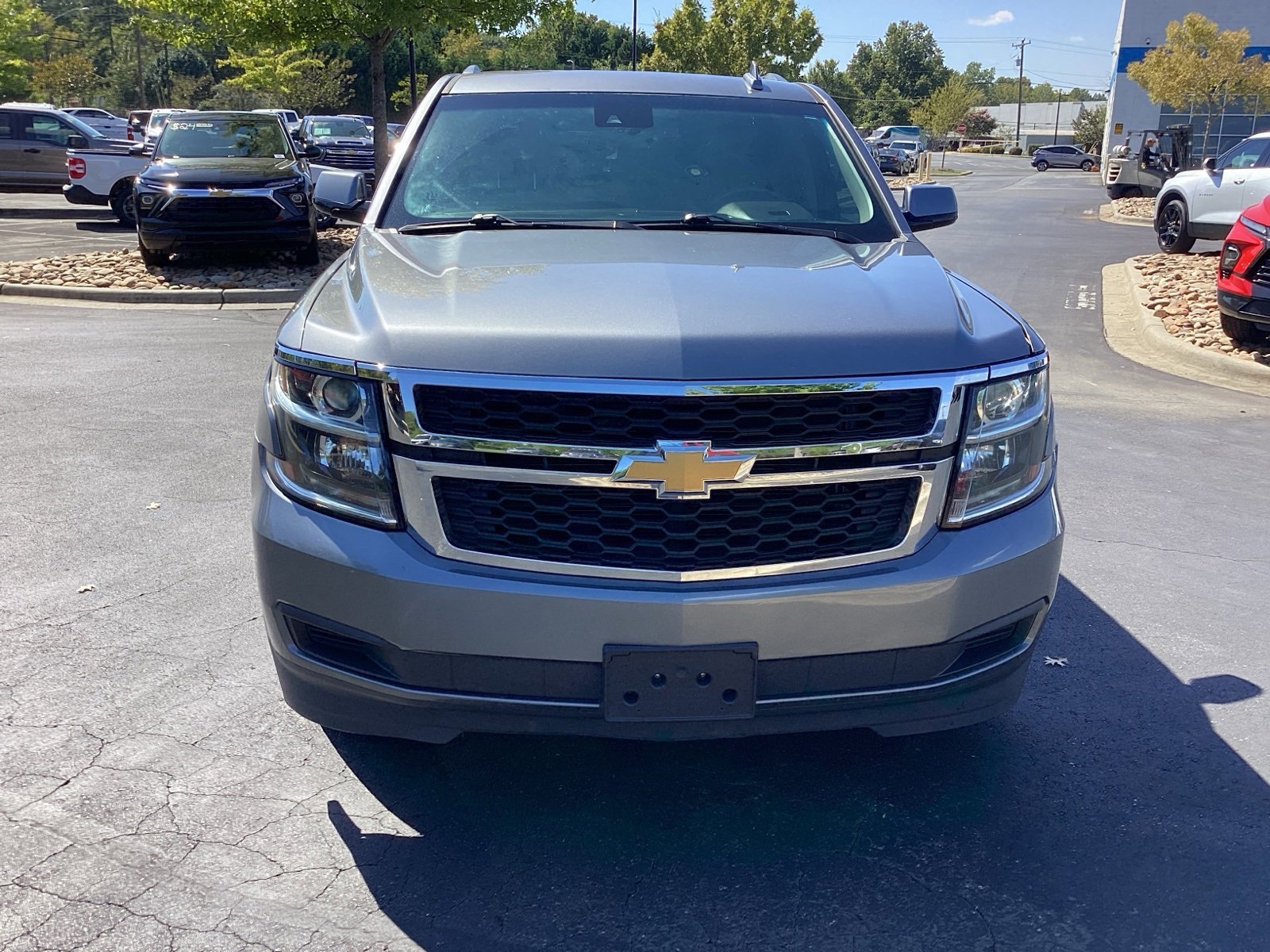2020 Chevrolet Tahoe LT photo 3