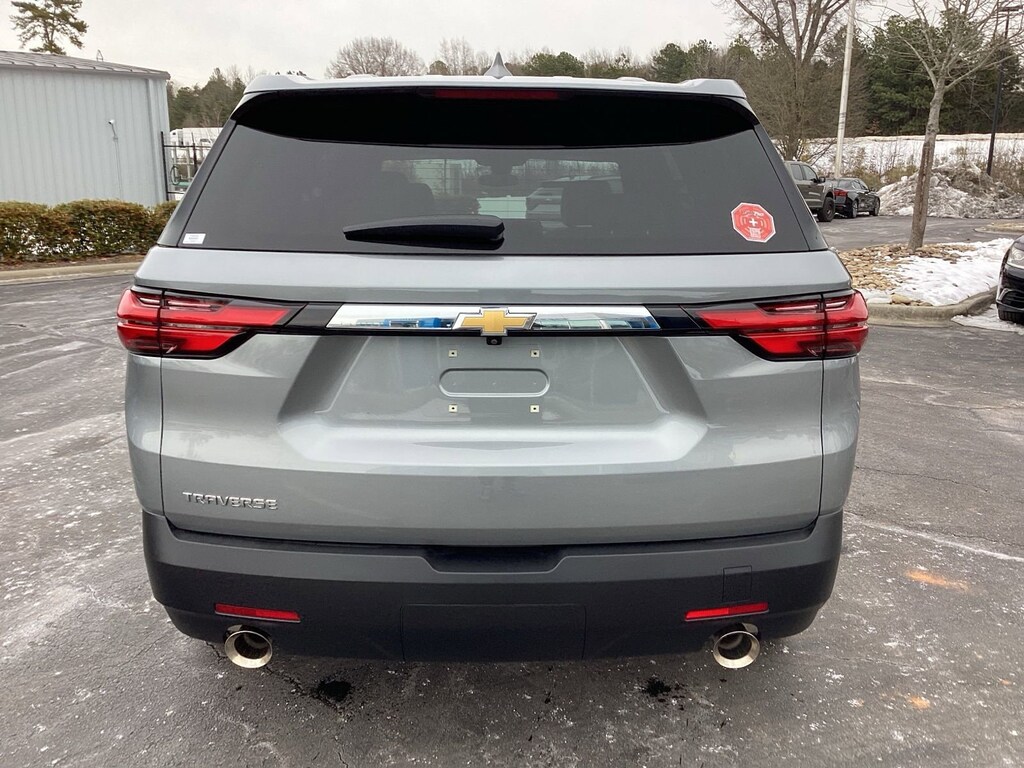 Used 2023 Chevrolet Traverse LS SUV