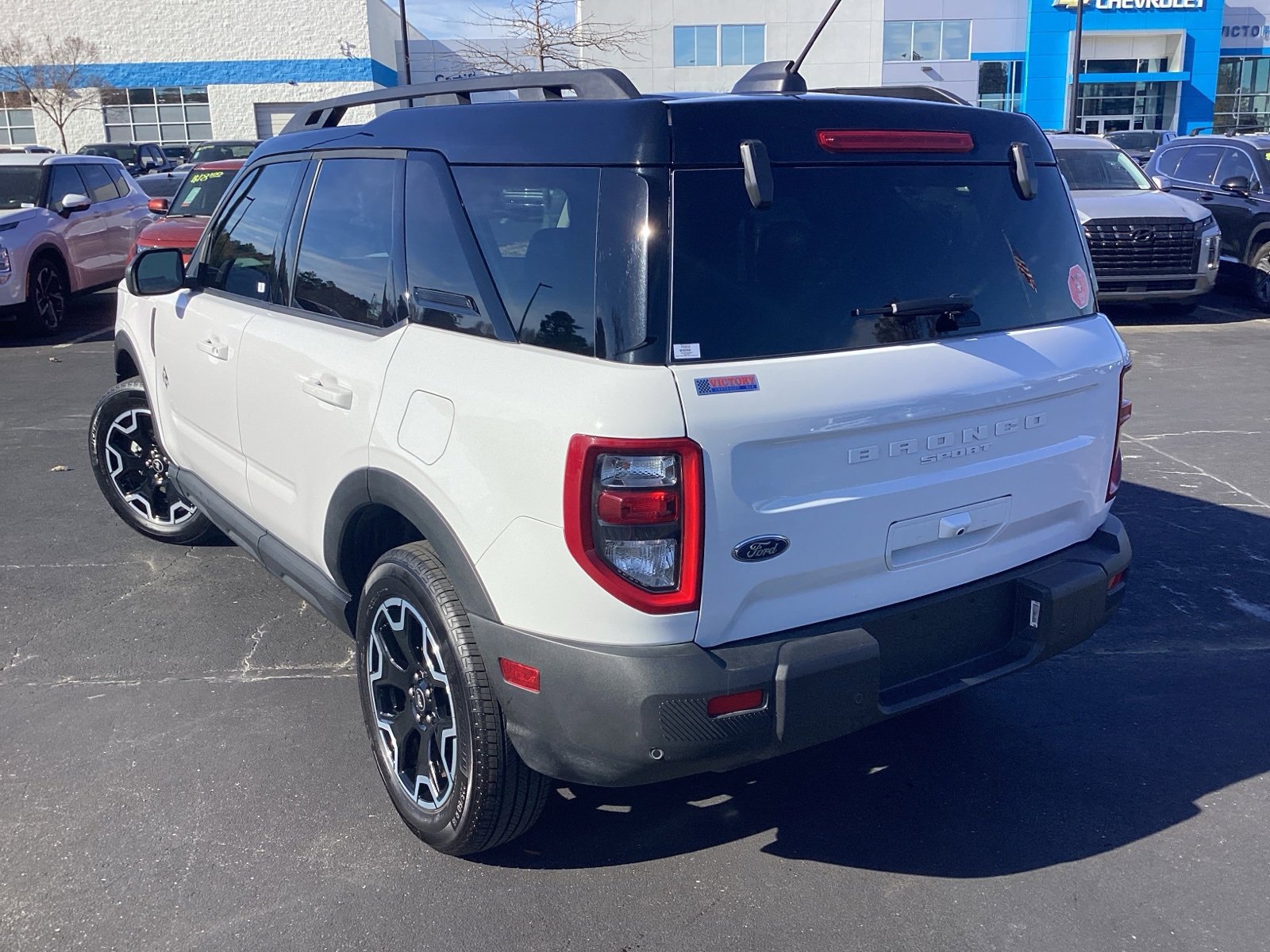 2025 Ford Bronco Sport Outer Banks photo 2