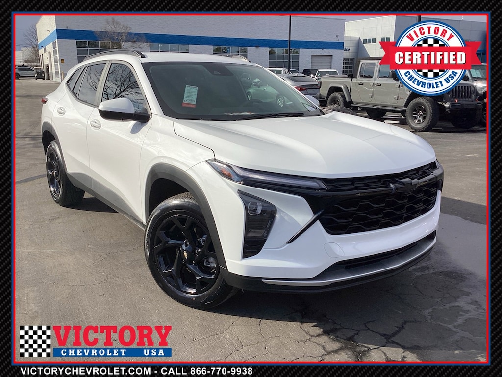 Used 2025 Chevrolet Trax LT SUV