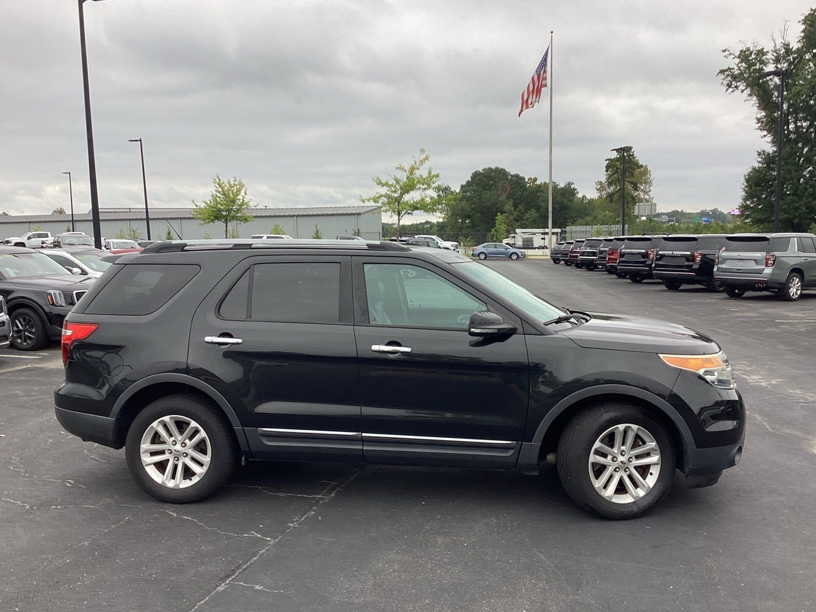 2015 Ford Explorer XLT photo 4