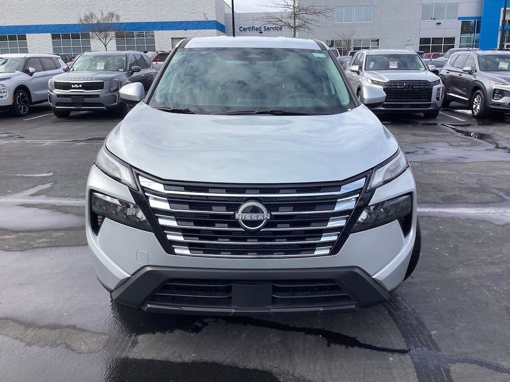 Used 2025 Nissan Rogue SV SUV
