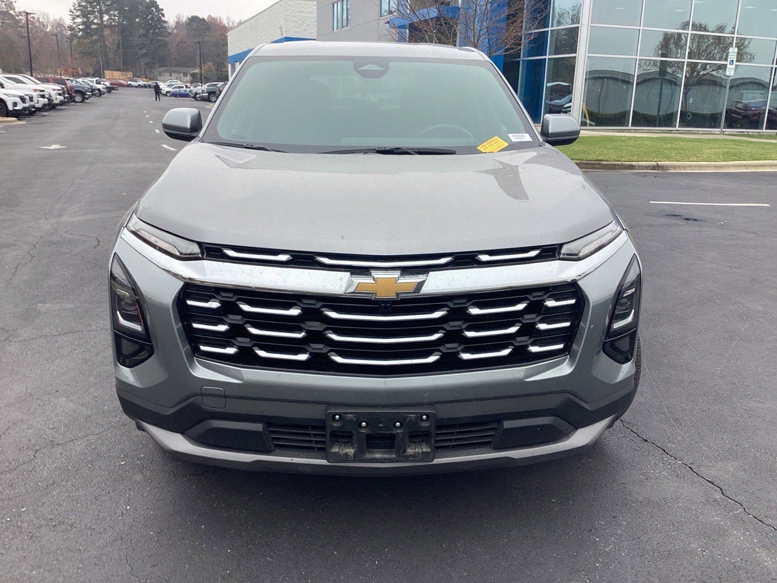 2025 Chevrolet Equinox LT photo 4