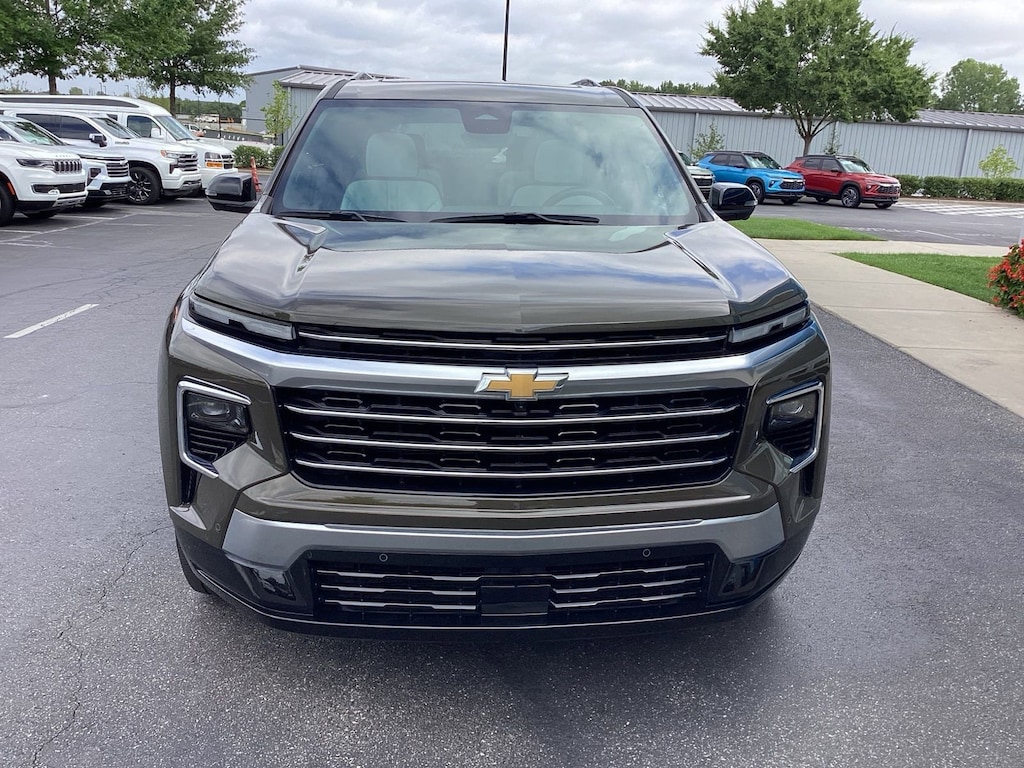 Used 2024 Chevrolet Traverse Premier SUV