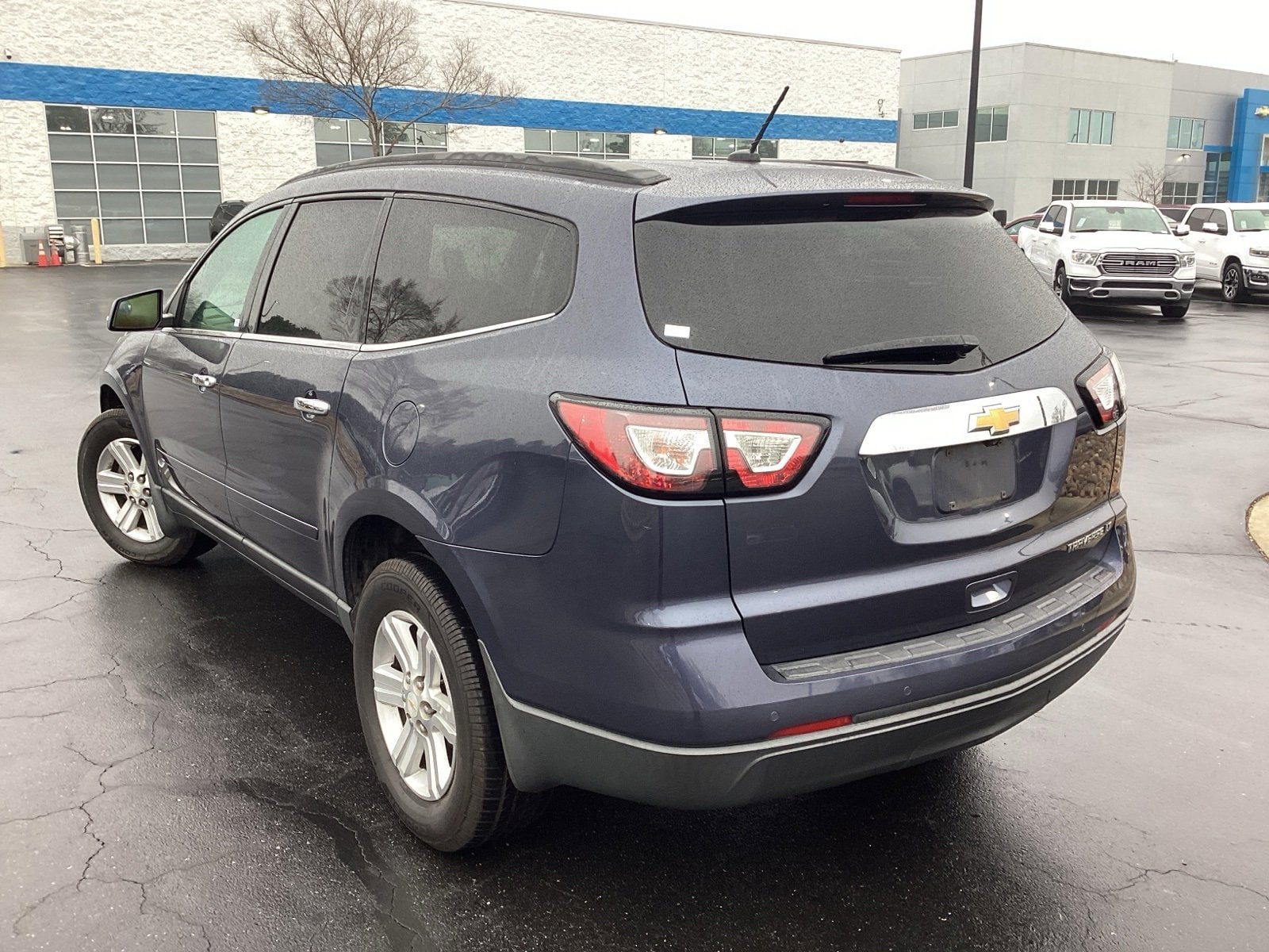 Used 2013 Chevrolet Traverse 2LT with VIN 1GNKRJKD9DJ185211 for sale in Charlotte, NC