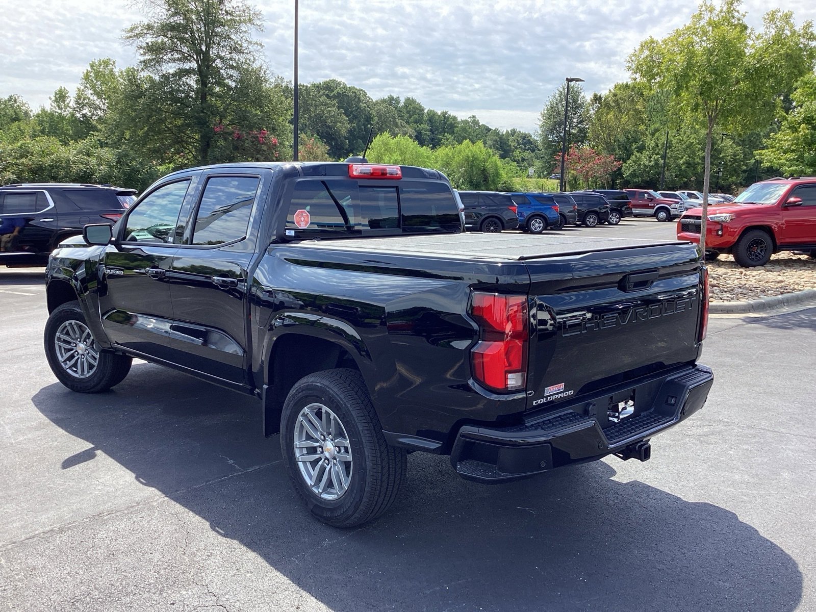 2026 Chevrolet Colorado LT photo 2