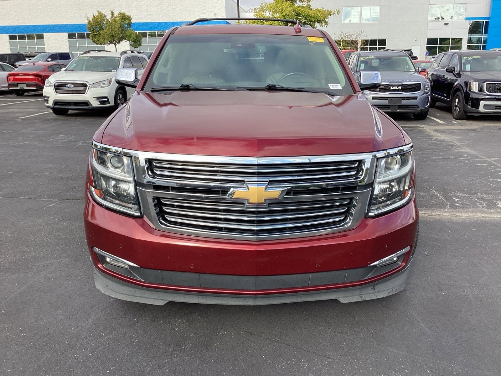 2018 Chevrolet Suburban Premier photo 4