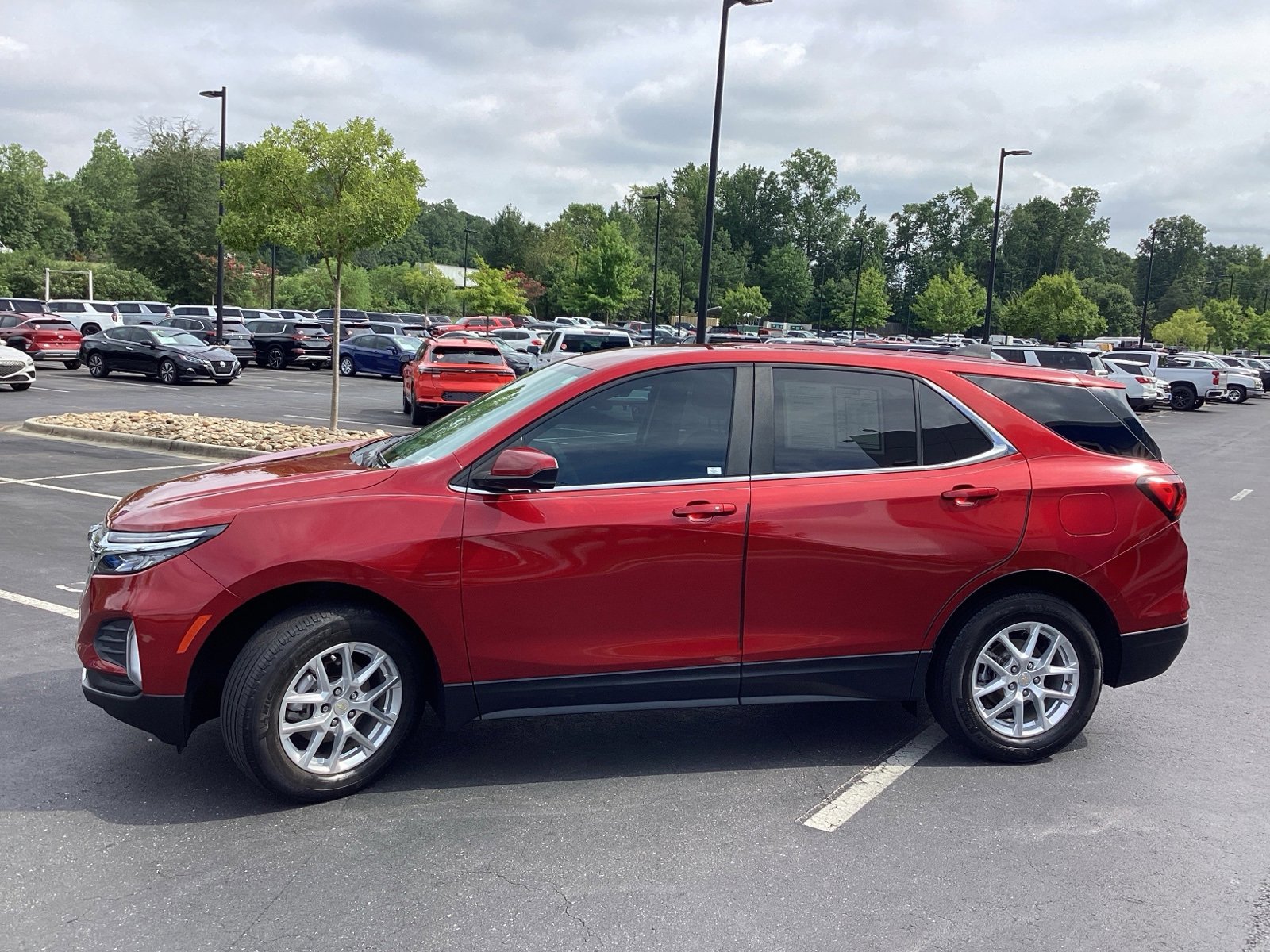 2022 Chevrolet Equinox LT photo 4