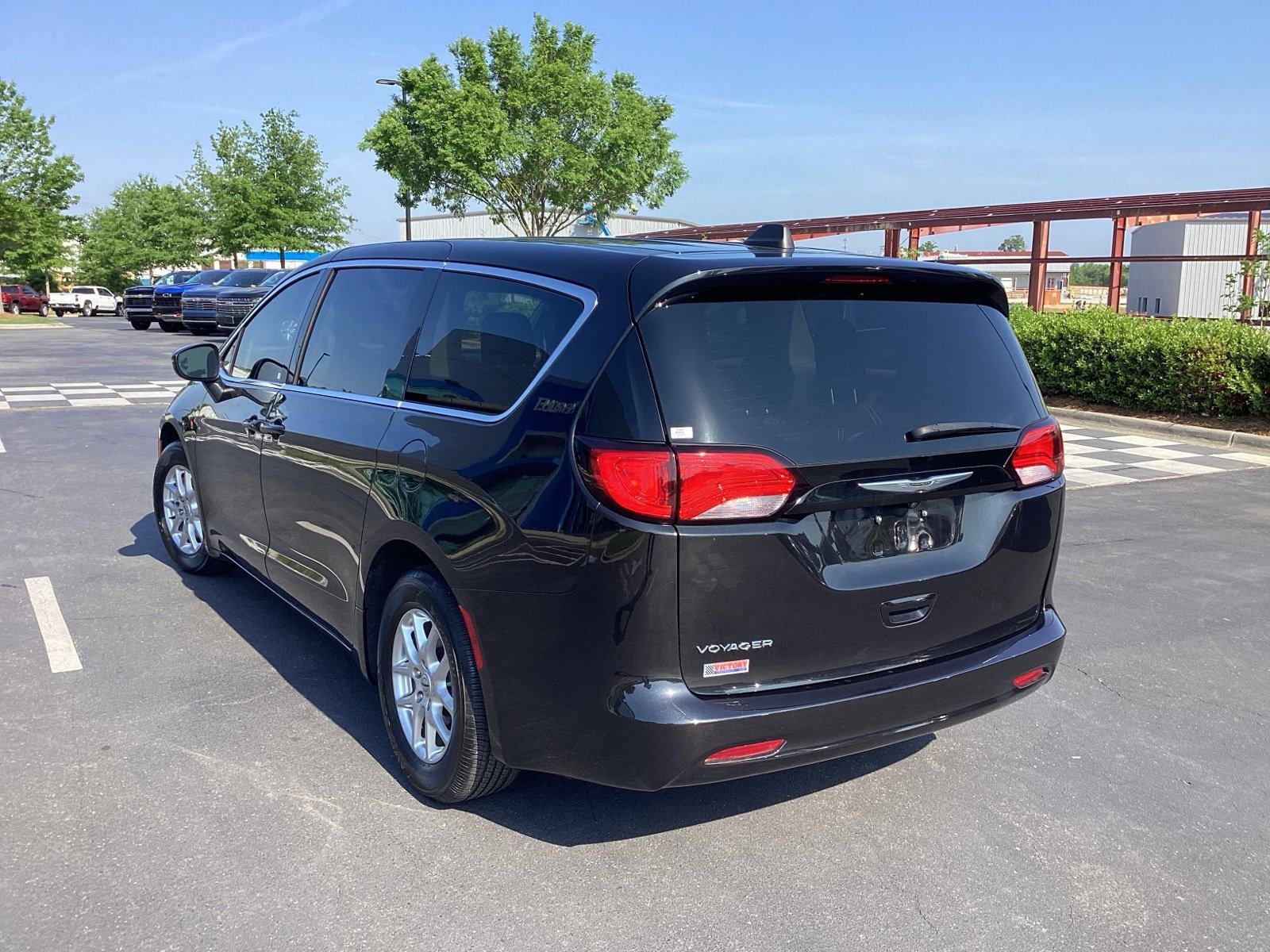 2022 Chrysler Voyager LX photo 2