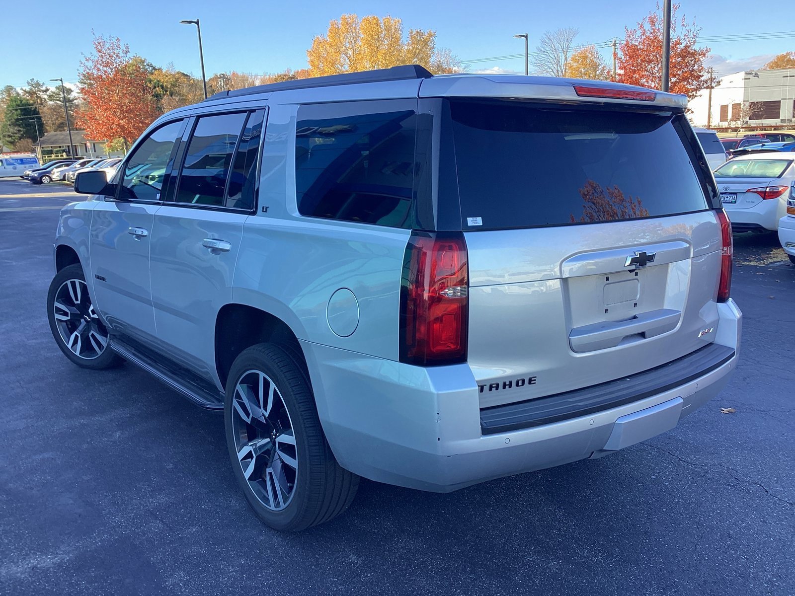 2020 Chevrolet Tahoe LT photo 2